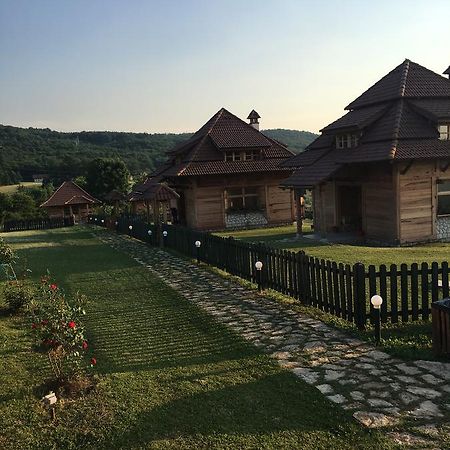 Nacionalna Kuca Bajo Mackat Exterior foto
