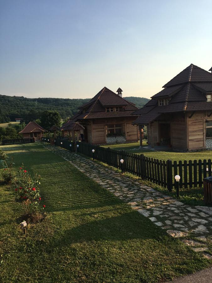 Nacionalna Kuca Bajo Mackat Exterior foto
