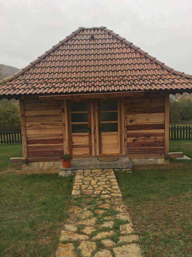 Nacionalna Kuca Bajo Mackat Exterior foto